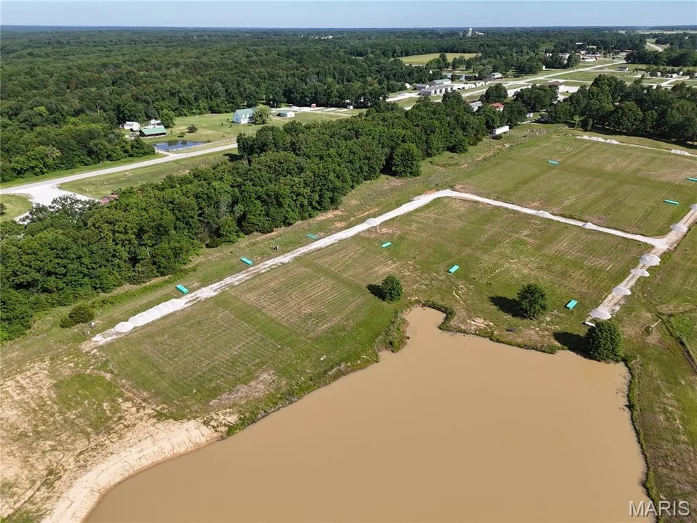 Unit for sale at 19340 Highway J #199, Monroe City, MO 63456
