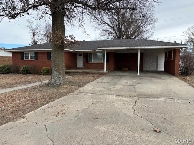 Unit for sale at 39520 Kent Boulevard, Malden, MO 63863