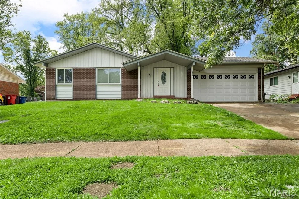 Unit for sale at 1455 Burnside Court, Florissant, MO 63031