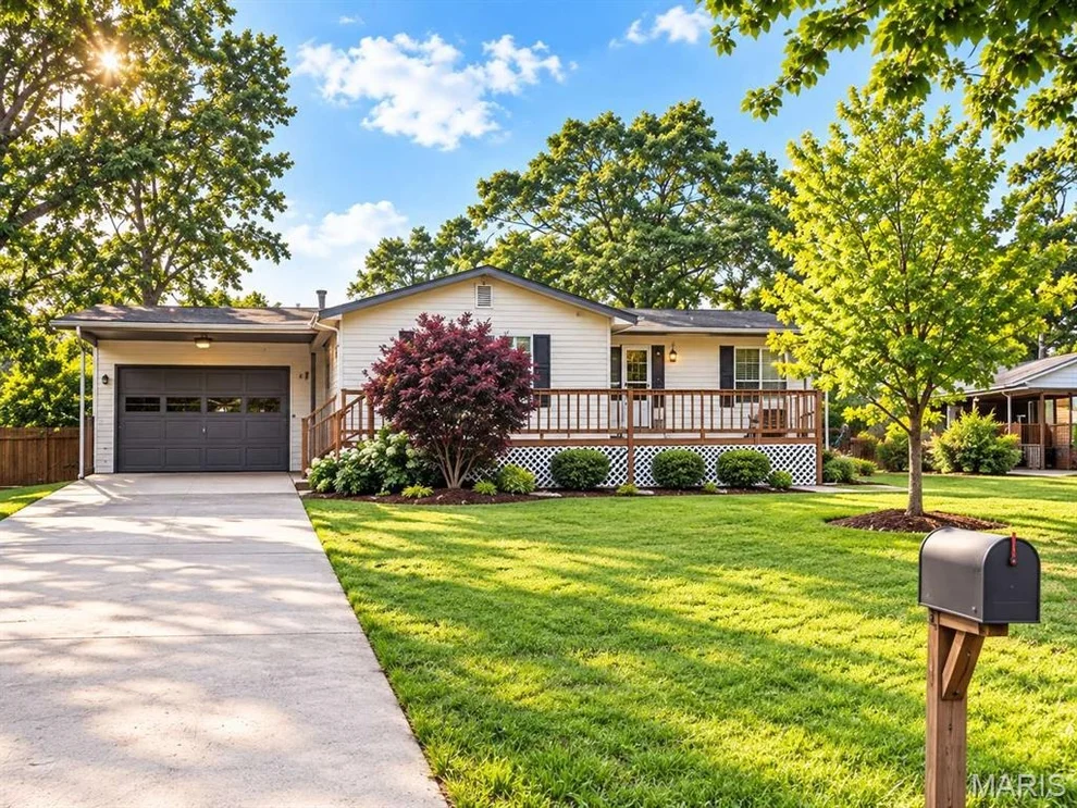 Unit for sale at 25881 Sutherland Lane, Waynesville, MO 65583