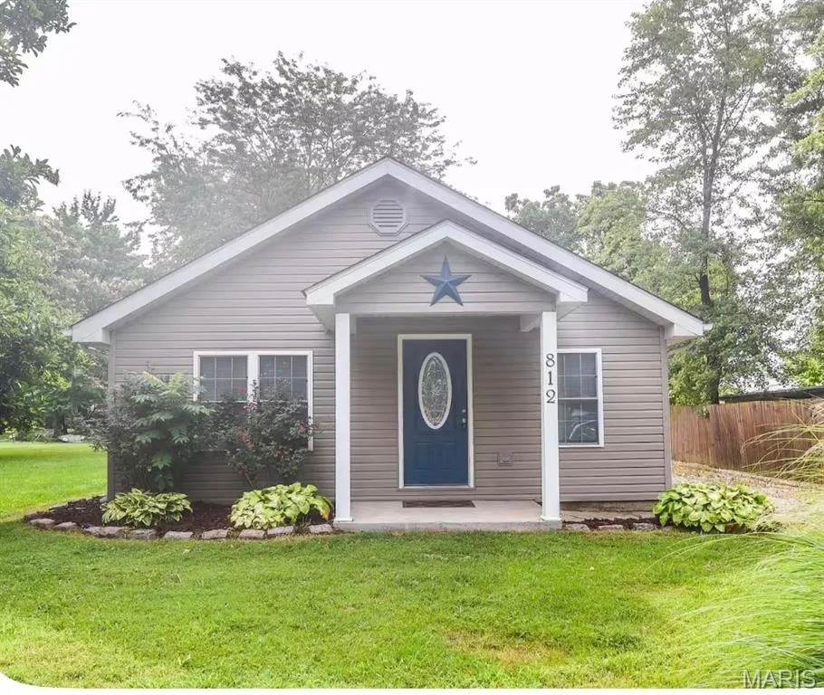 Unit for sale at 812 N Washington Avenue, St James, MO 65559