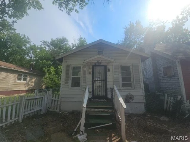 Unit for sale at 4834 Calvin Avenue, St Louis, MO 63115