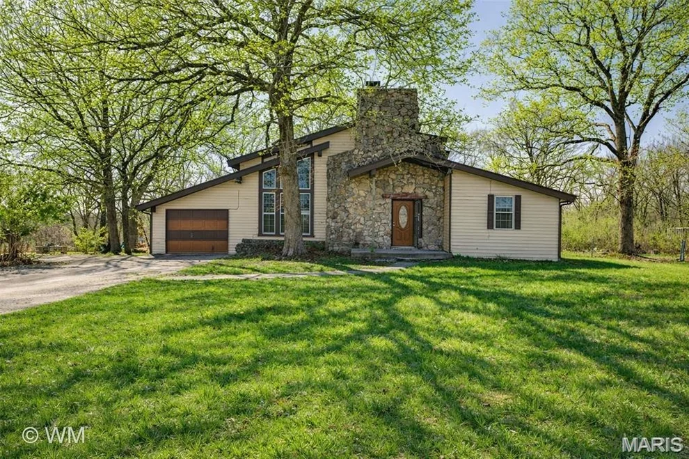 Unit for sale at 21944 Buford Lane, Waynesville, MO 65583