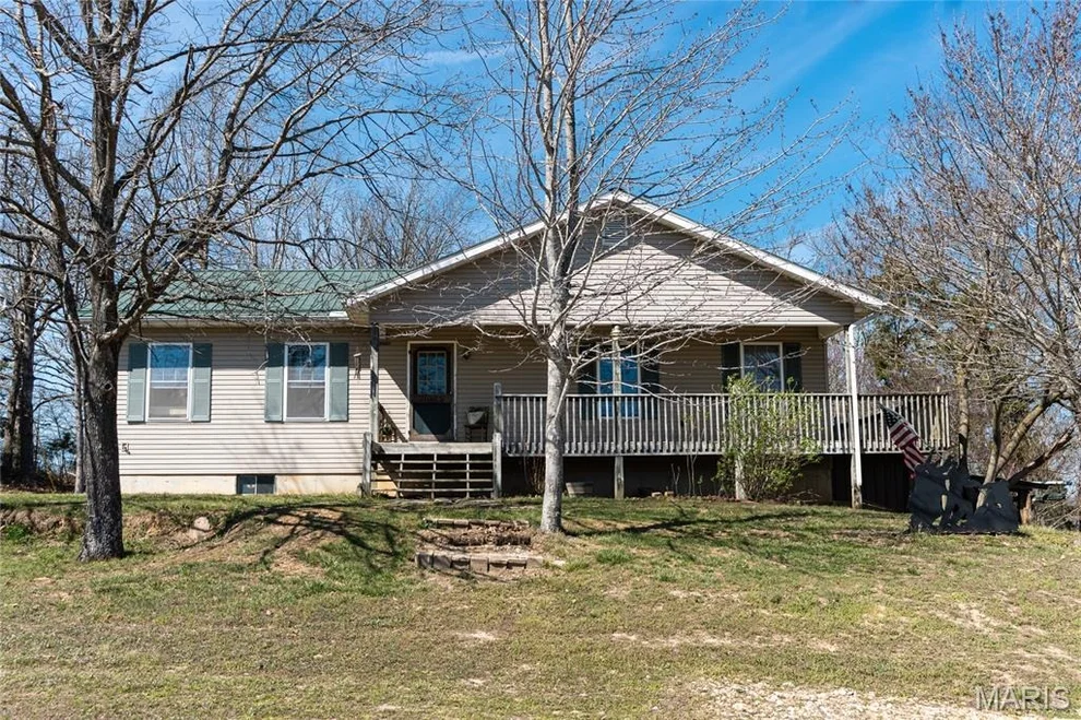 Unit for sale at 20305 Pigeon Creek Road, Licking, MO 65542