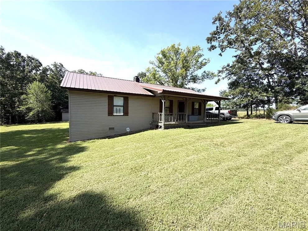 Unit for sale at 5996 County Road 654, Birch Tree, MO 65438