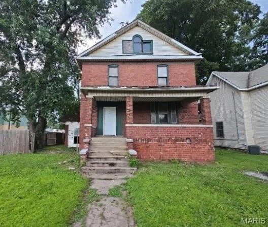 Unit for sale at 2201 Iowa Street, Granite City, IL 62040