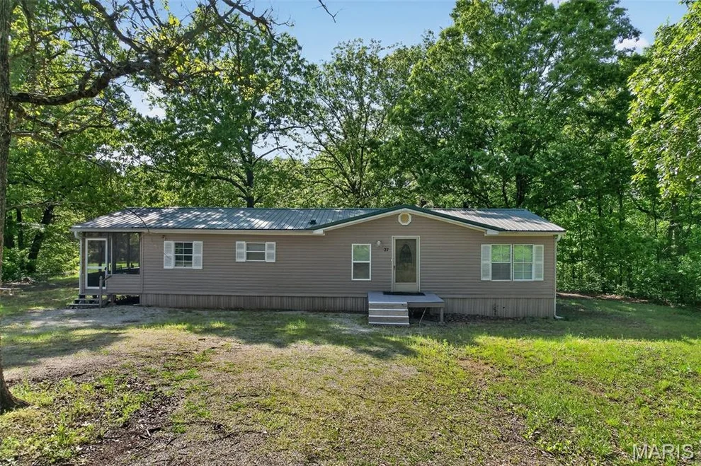 Unit for sale at 27 Whippoorwill Lane, Lebanon, MO 65536