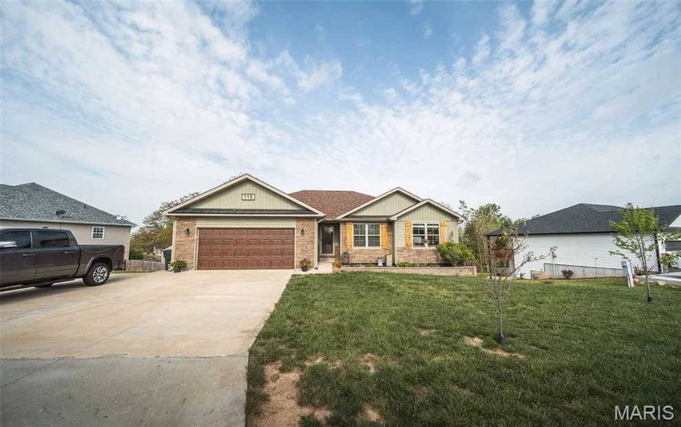 Unit for sale at 118 La Vista Drive, Waynesville, MO 65583
