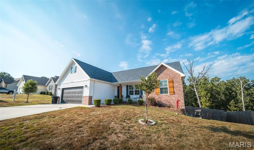 Unit for sale at 107 Alice Drive, Waynesville, MO 65583