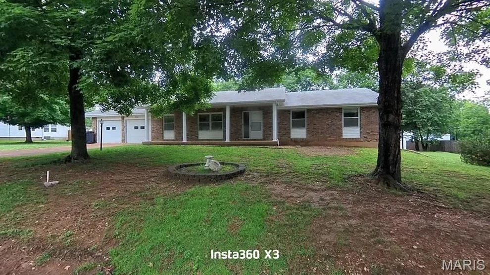 Unit for sale at 2115 Greenbriar Drive, West Plains, MO 65775