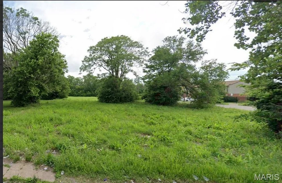 Unit for sale at 1027 Bond Avenue, East St Louis, IL 62201