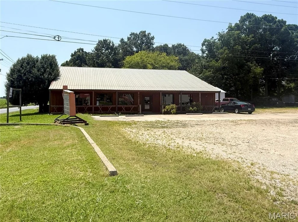 Unit for sale at 507 South Bypass, Kennett, MO 63857