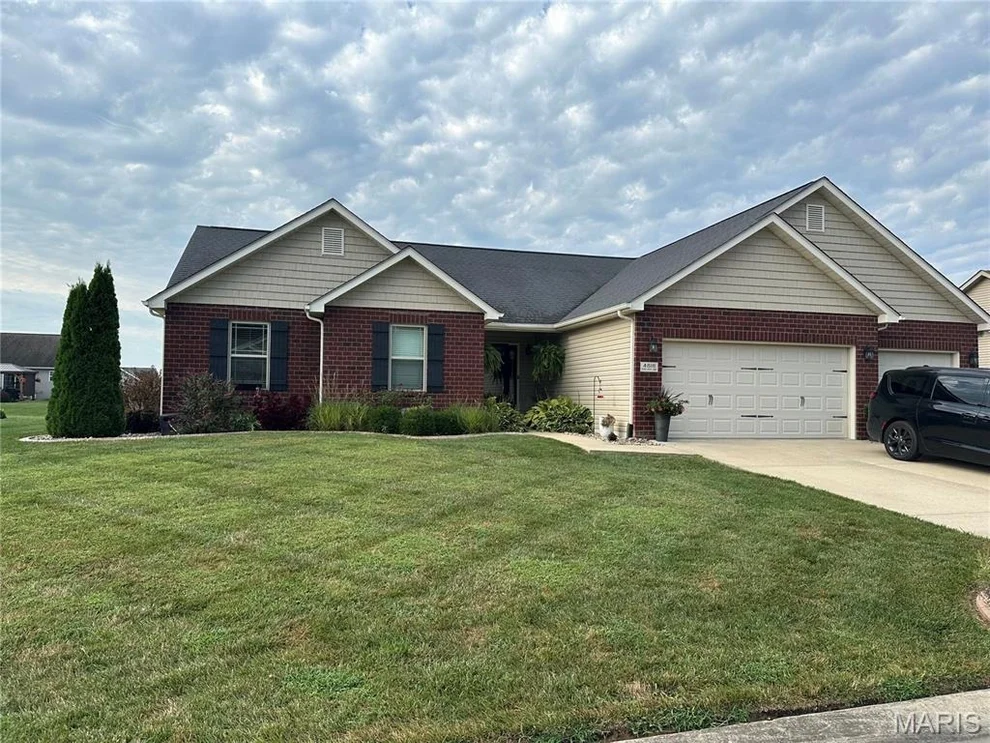 Unit for sale at 4818 River Rock Lane, Smithton, IL 62285