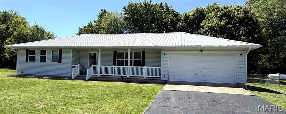 Unit for sale at 616 Kaitlin Drive, Mountain View, MO 65548
