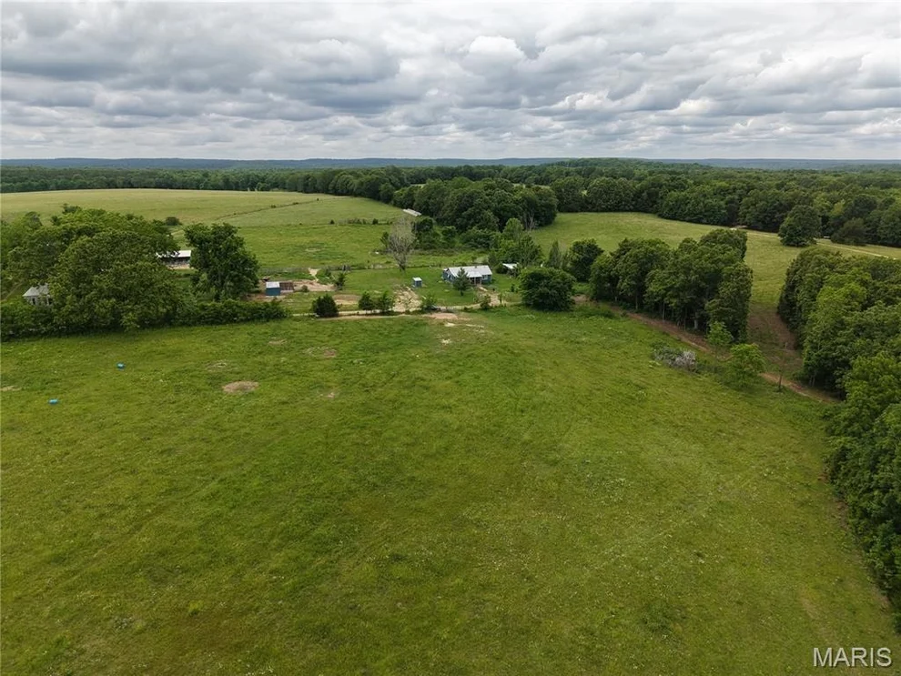 Unit for sale at 40190 Dandelion Road, Falcon, MO 65470