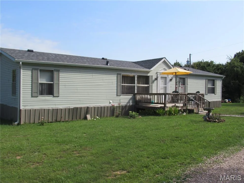 Unit for sale at 101 Country View Lane, Leasburg, MO 65535