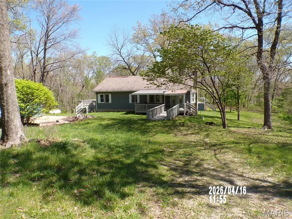 Unit for sale at 54 Central Hill Road, Eldon, MO 65026
