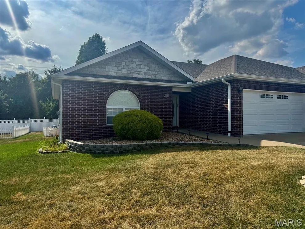 Unit for sale at 1311 Dara Drive, Lebanon, MO 65536