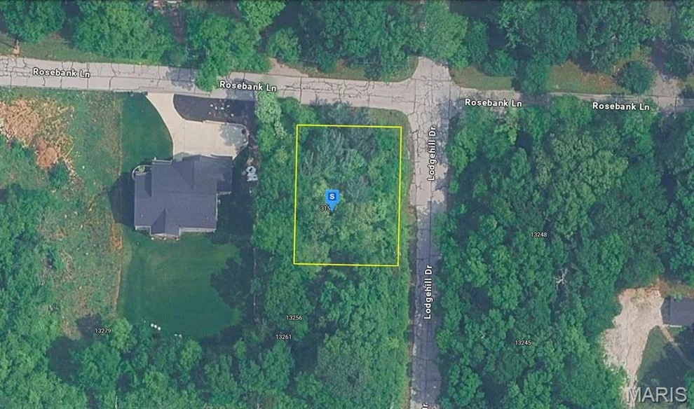 Unit for sale at 3153 Lodgehill Drive, St Louis, MO 63122