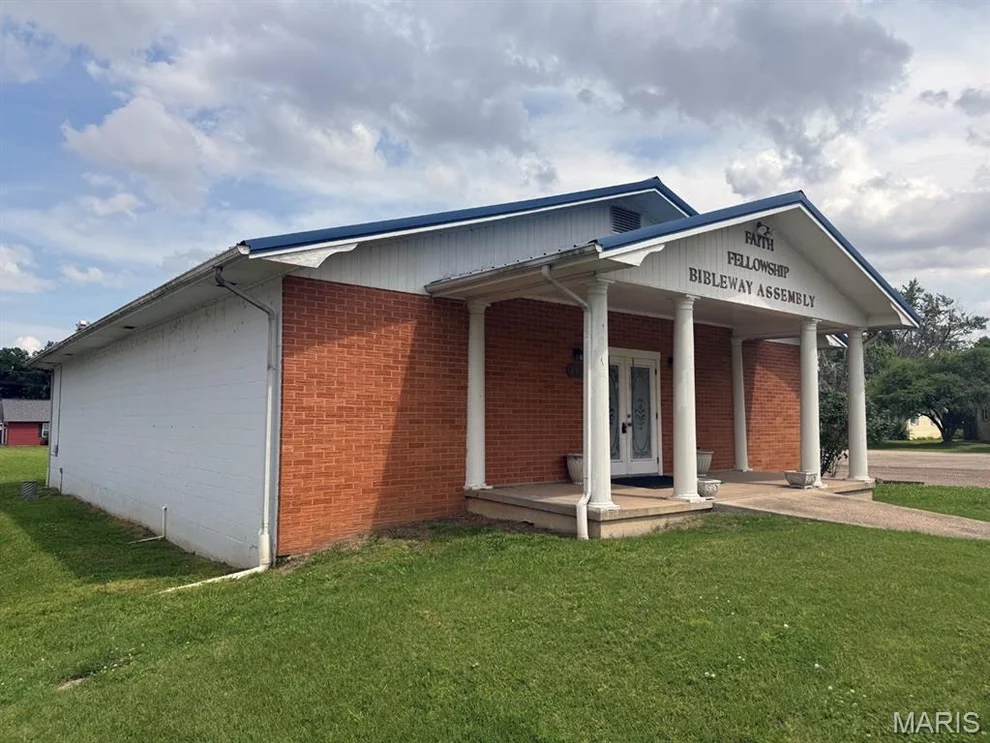 Unit for sale at 405 One Mile Road, Dexter, MO 63841
