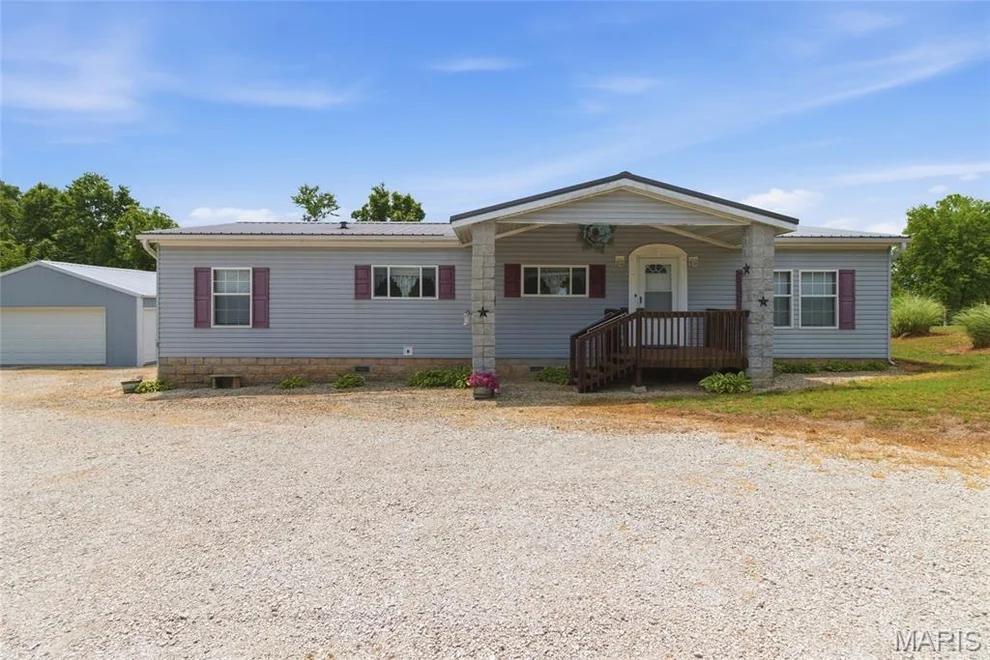 Unit for sale at 842 M- Mc Lean Road, Mountain Grove, MO 65711