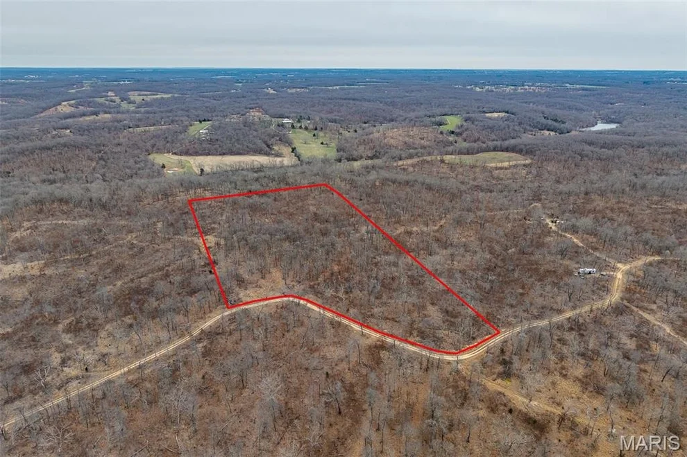Unit for sale at 27588 Mimosa Lane, Lebanon, MO 65536