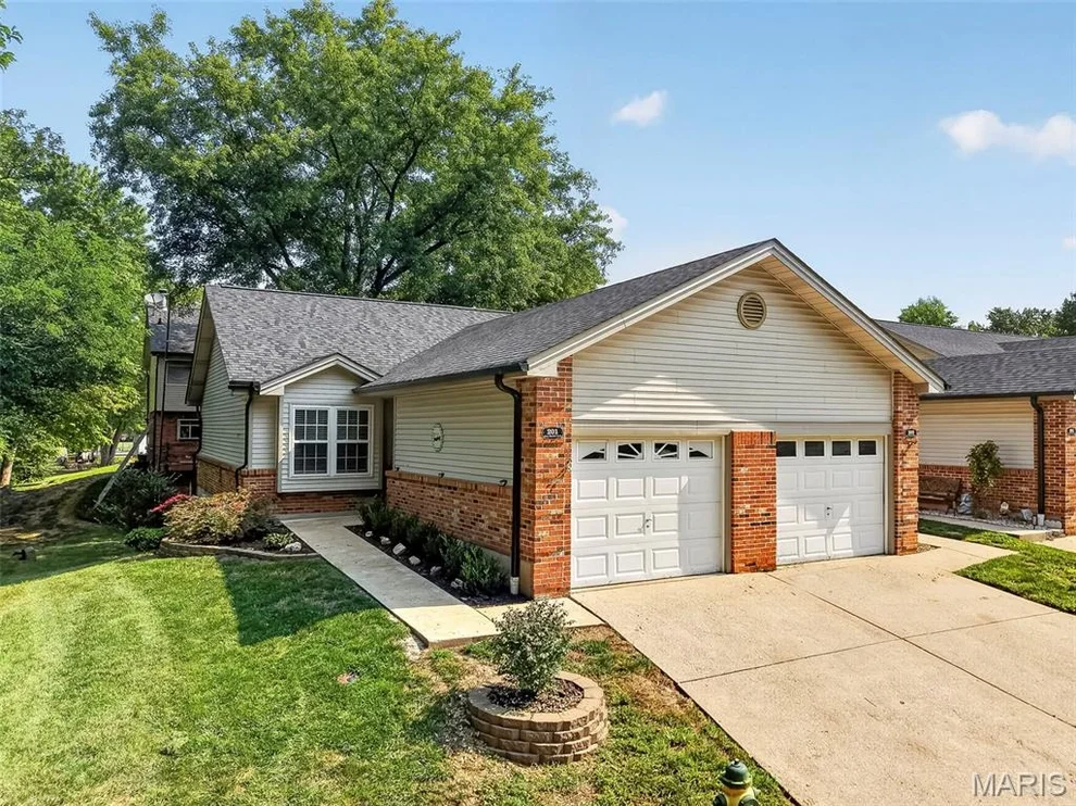 Unit for sale at 201 Fawn Meadow Court, O'Fallon, MO 63366