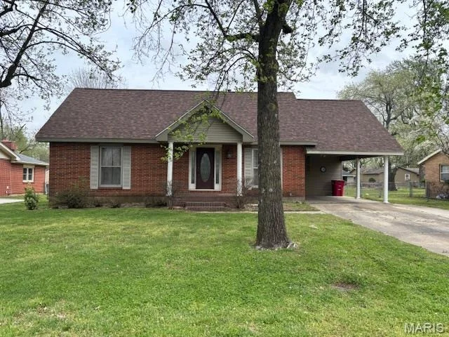 Unit for sale at 908 Davis Boulevard, Sikeston, MO 63801