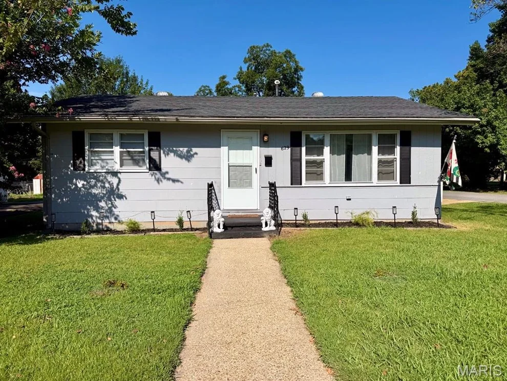 Unit for sale at 629 W Elk Street, Dexter, MO 63841