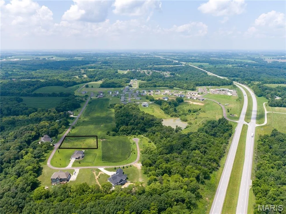 Unit for sale at 33 Lela Lane, Hannibal, MO 63401