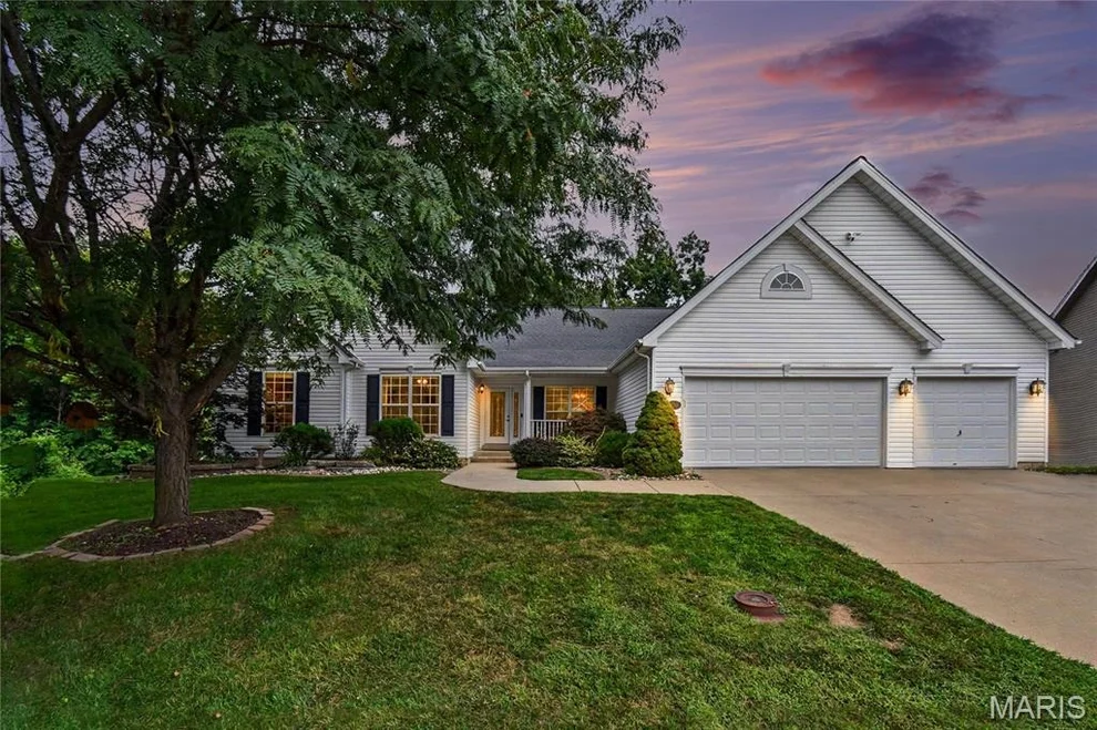 Unit for sale at 6701 Oxford Lane, Maryville, IL 62062