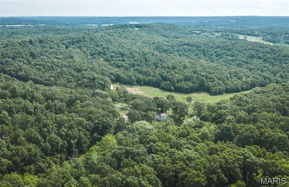 Unit for sale at 10105 Highway Z, Falcon, MO 65470