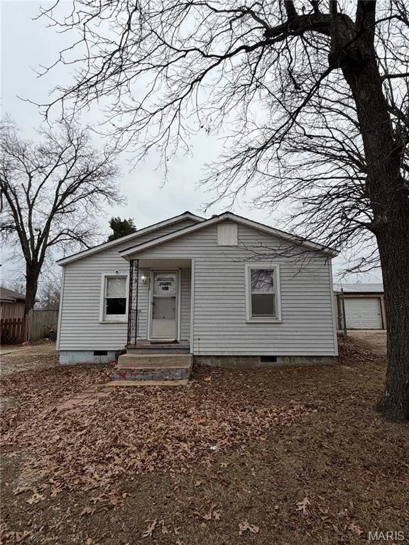 Unit for sale at 2710 Oakmoore Drive, Poplar Bluff, MO 63901