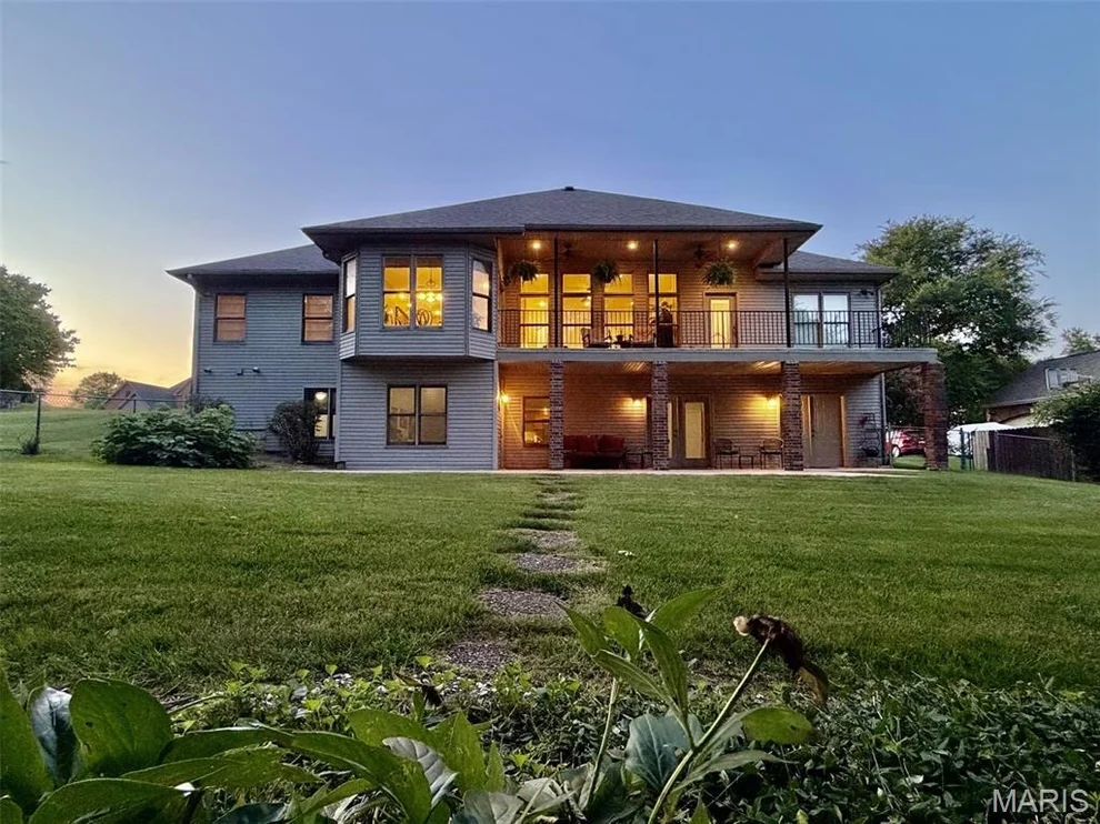 Unit for sale at 2533 Copperwood Drive, Lebanon, MO 65536