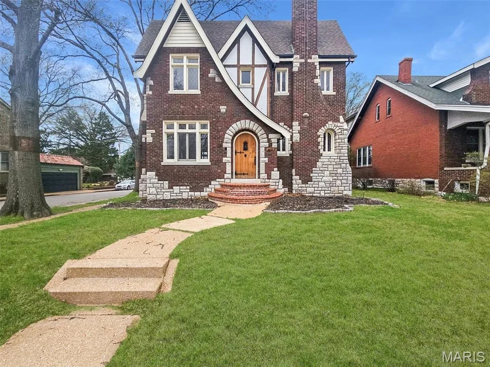 Unit for sale at 6623 Leona Street, St Louis, MO 63116