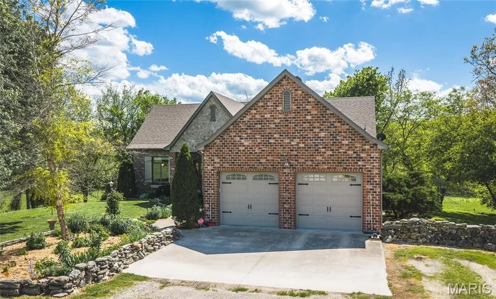 Unit for sale at 34555 Highway FF, Richland, MO 65556