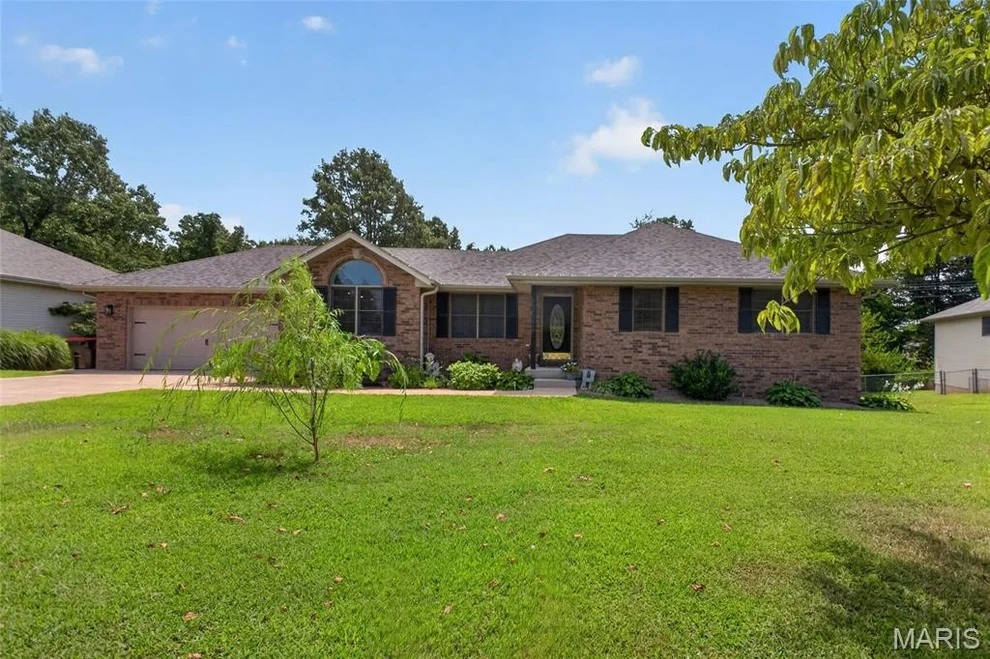 Unit for sale at 800 Rosewood Drive, Lebanon, MO 65536