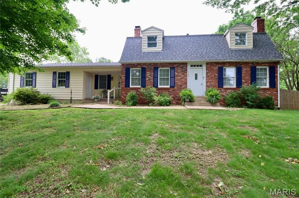 Unit for sale at 1104 Indian Creek Road, Lebanon, MO 65536
