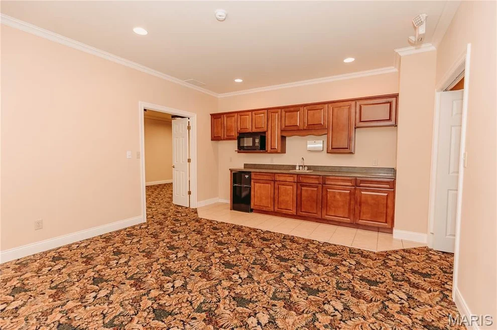 Unit for sale at 105 3rd Street E, Dixon, MO 65459