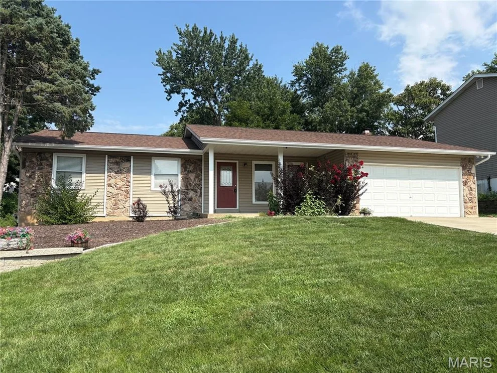 Unit for sale at 606 Willow Wood Court, St Charles, MO 63303