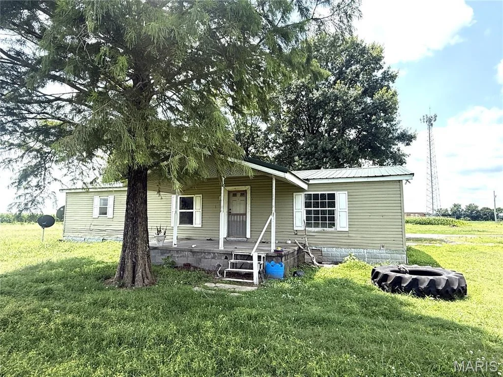Unit for sale at 2700 E 7th, Caruthersville, MO 63830