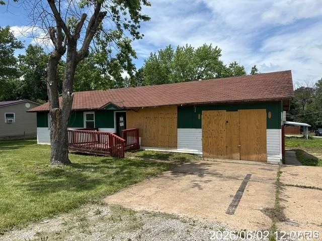 Unit for sale at 206 Mueller Drive, Cuba, MO 65453