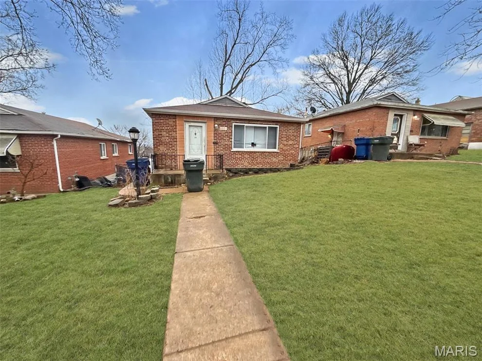 Unit for sale at 6220 Minnesota Avenue, St Louis, MO 63111