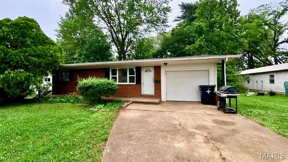Unit for sale at 330 E 3rd Street, West Plains, MO 65775