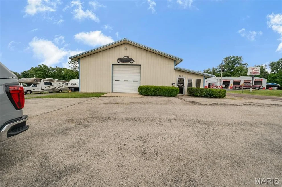 Unit for sale at 305 W Scenic Rivers Boulevard, Salem, MO 65560