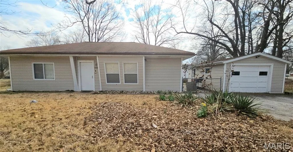 Unit for sale at 11948 Bridgevale Avenue, Unincorporated, MO 63138