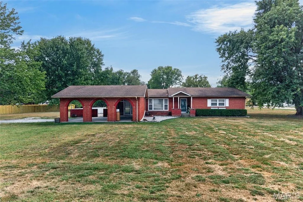 Unit for sale at 16897 Kneedler Street, Lebanon, MO 65536