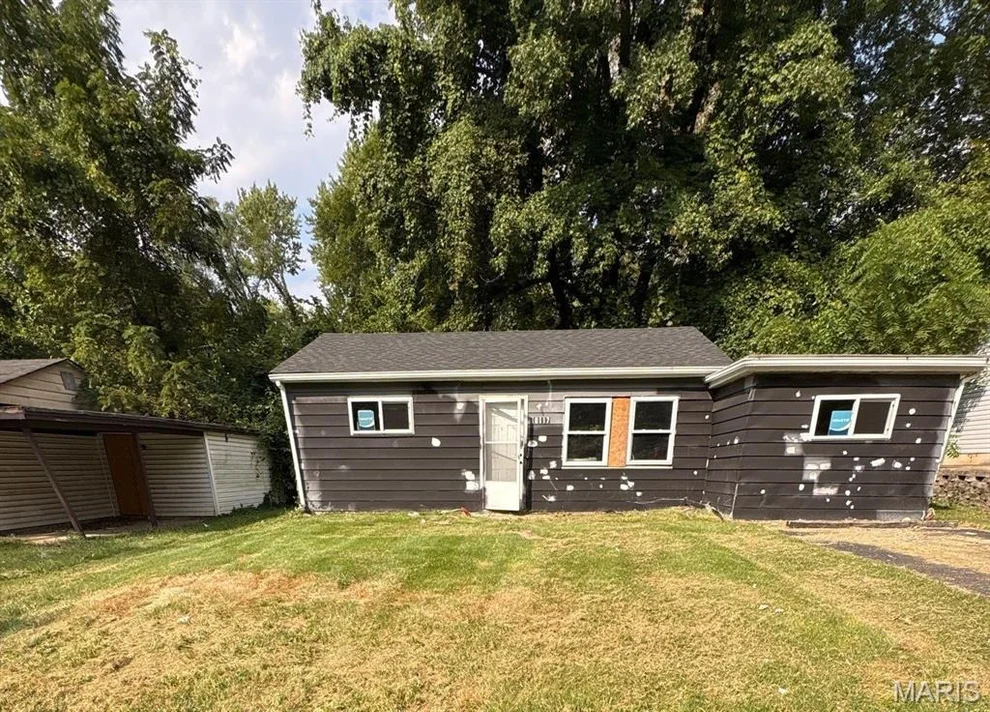 Unit for sale at 10117 Earl Drive, St Louis, MO 63136