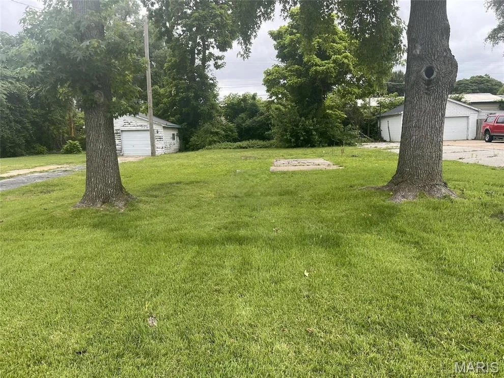 Unit for sale at 17 Judith Street, Cahokia, IL 62206