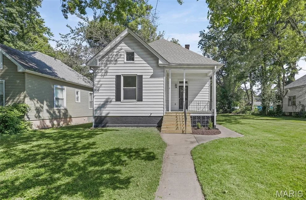 Unit for sale at 106 Hazel Ave. Avenue, Belleville, IL 62223